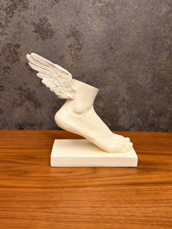 FIGURA TAHIR